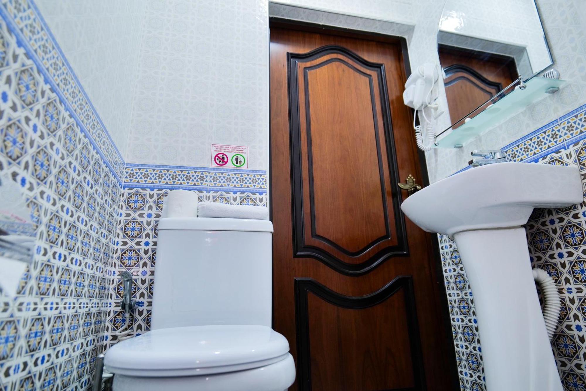 Rayyan Hotel Buchara Rum bild